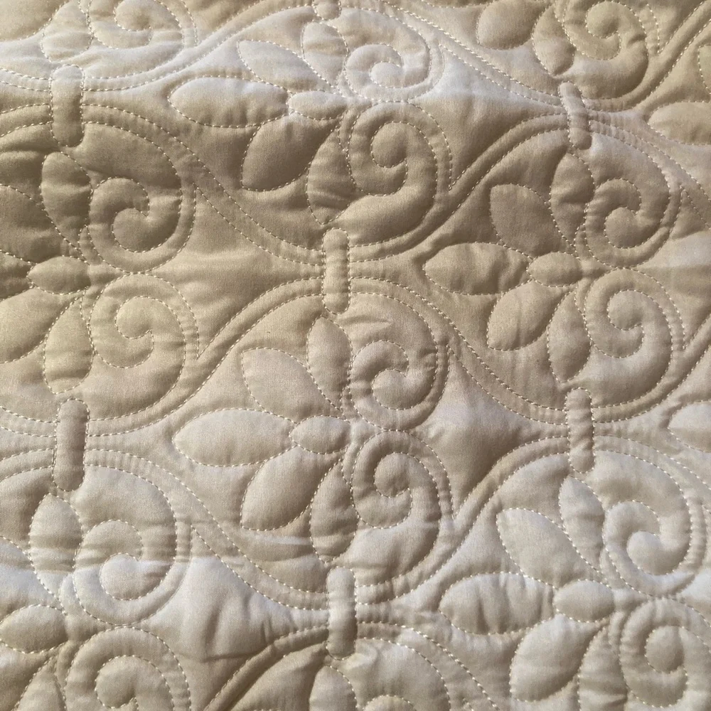 Elegant Ivory Quilted Bedding